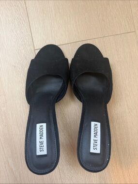 Steve Madden suede black mules